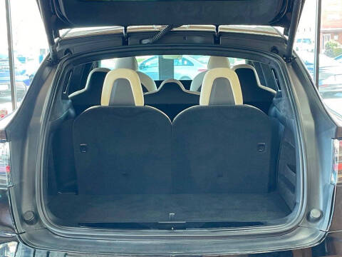2023 Tesla Model X
