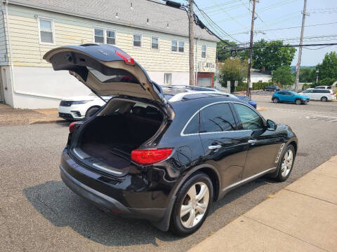 2011 Infiniti FX35