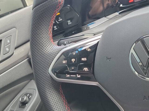 2024 Volkswagen Golf GTI Autobahn