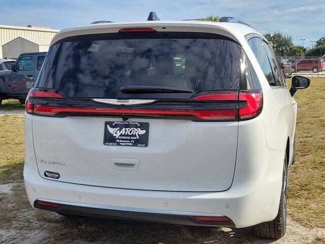 2026 Chrysler Pacifica Pinnacle