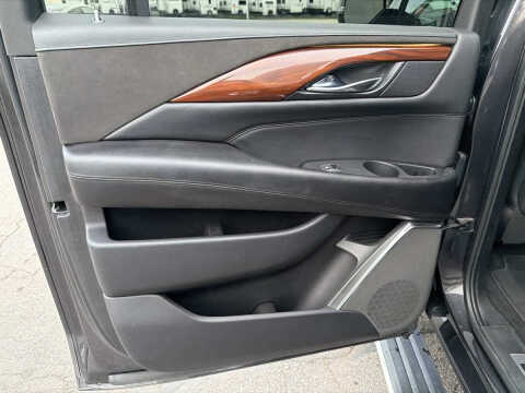 2018 Cadillac Escalade ESV Premium Luxury