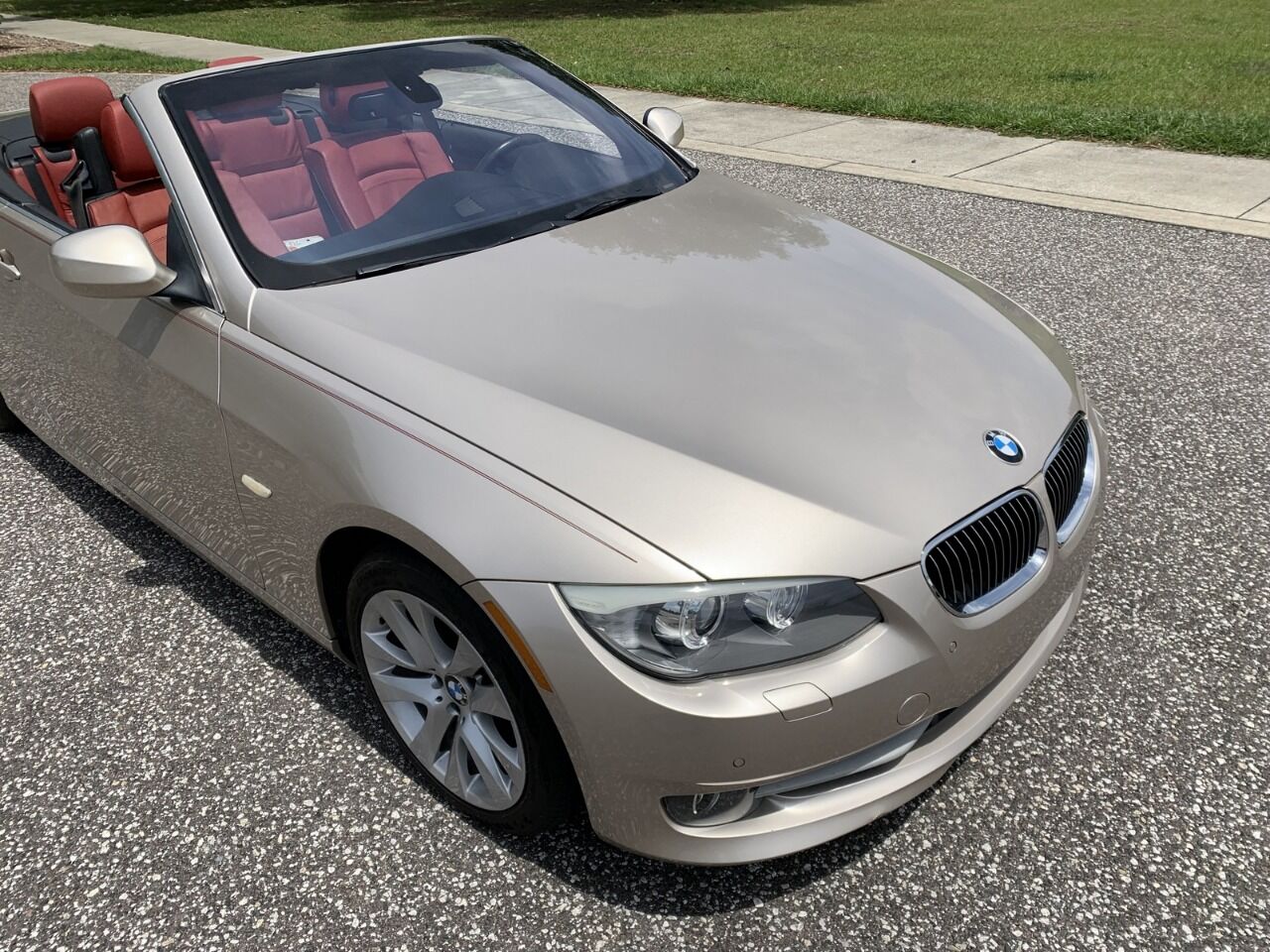 2012 BMW 3 Series 9