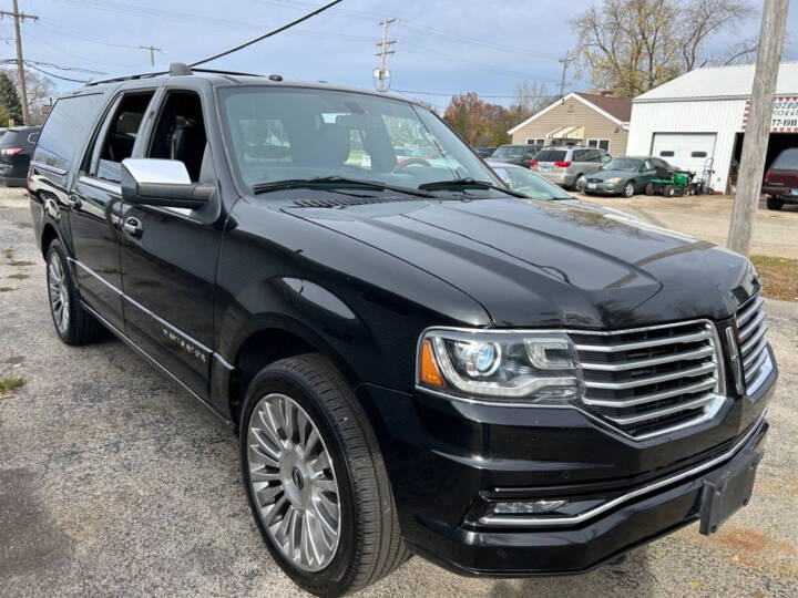 2017 Lincoln Navigator L for sale at Quality Cars Machesney Park in Machesney Park, IL