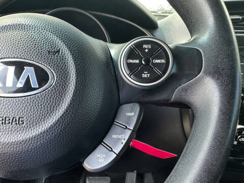 2016 Kia Soul +