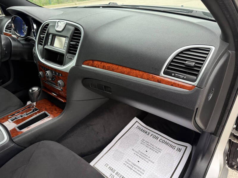 2012 Chrysler 300