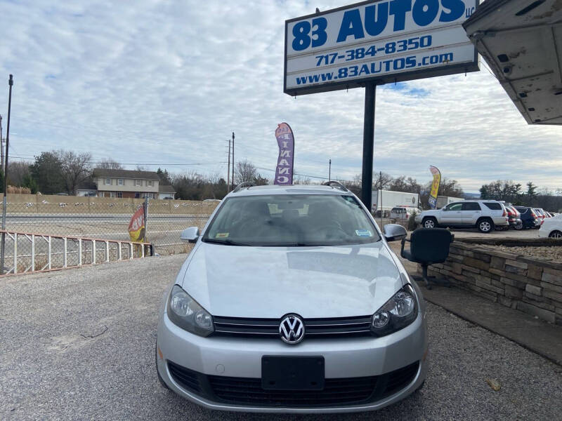 2011 Volkswagen Jetta SportWagen SE photo 2