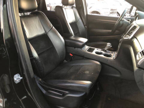 2018 Jeep Grand Cherokee Laredo