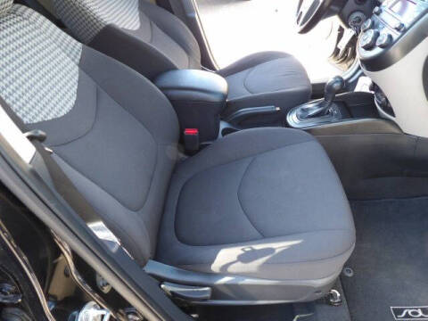 2011 Kia Soul +