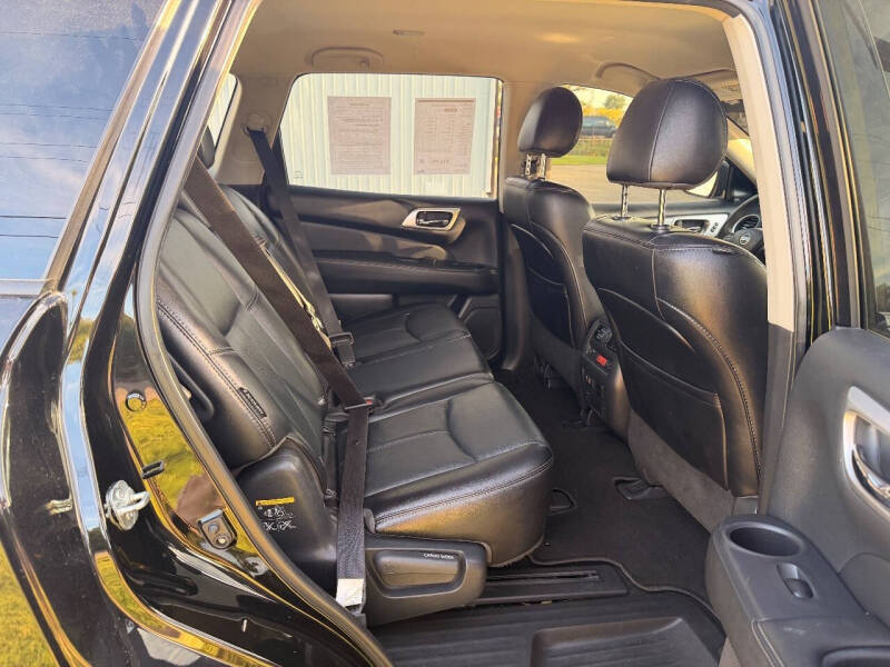 2020 Nissan Pathfinder SL