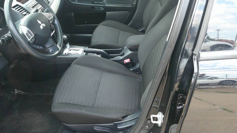 2013 Mitsubishi Lancer SE