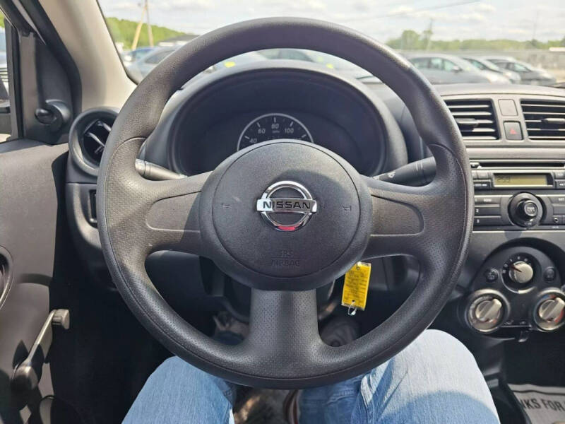 2012 Nissan Versa 1.6 S