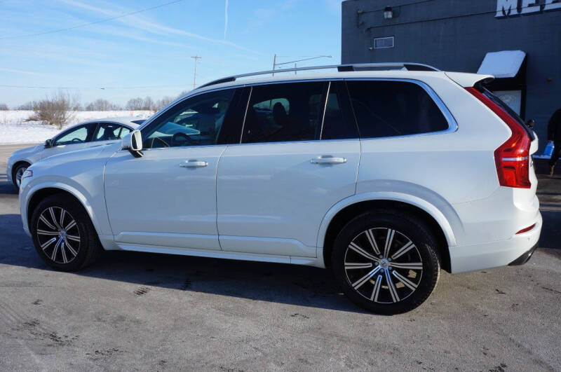 2016 Volvo XC90 T6 Momentum