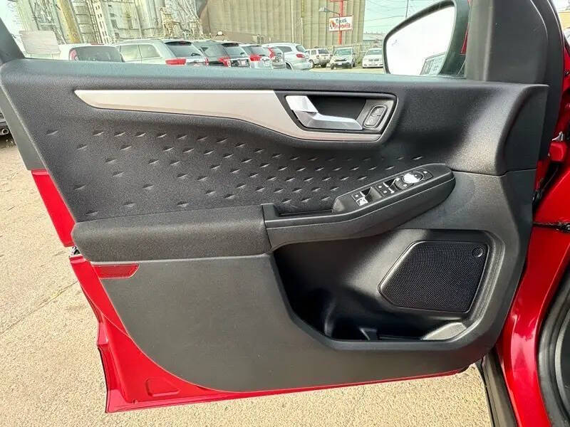 2020 Ford Escape SE
