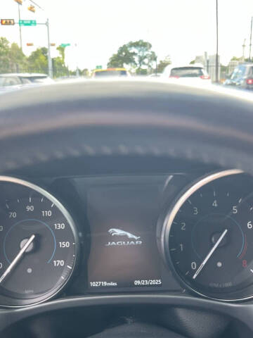 2019 Jaguar F-PACE 25t Premium