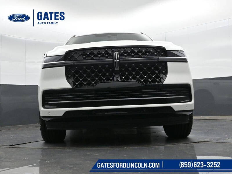 2025 Lincoln Navigator L Reserve