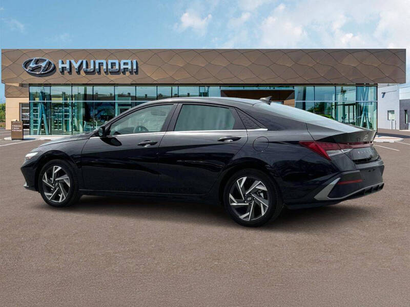 2025 Hyundai Elantra Hybrid Limited