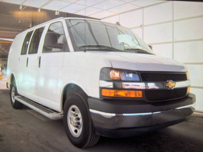 2024 Chevrolet Express 2500