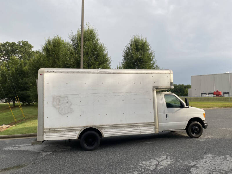 2006 Ford E-Series E-450 SD