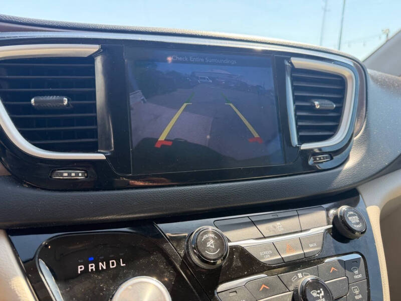2017 Chrysler Pacifica Touring