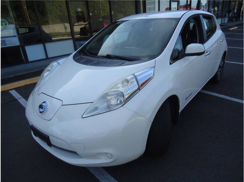 2016 Nissan LEAF