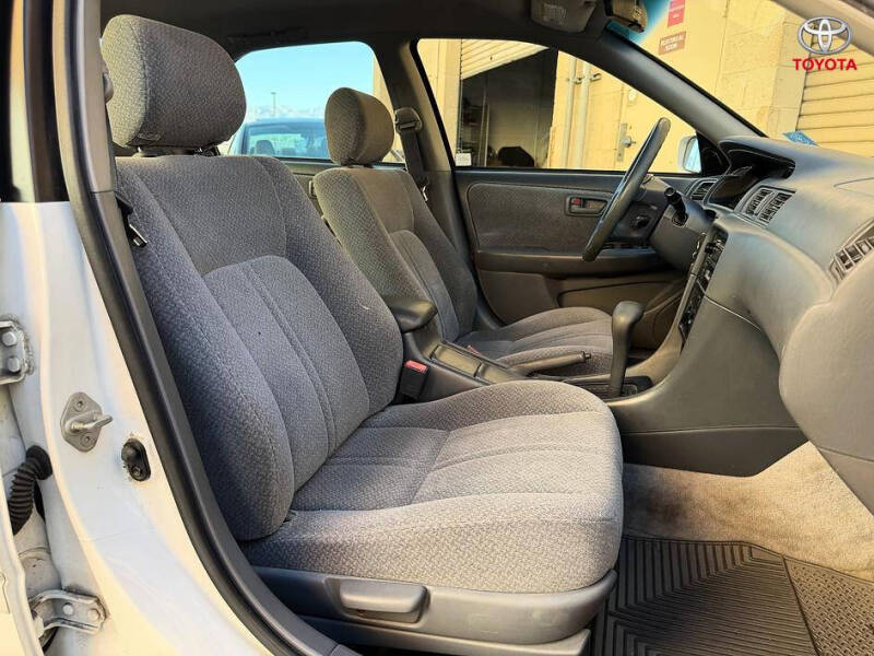 2000 Toyota Camry