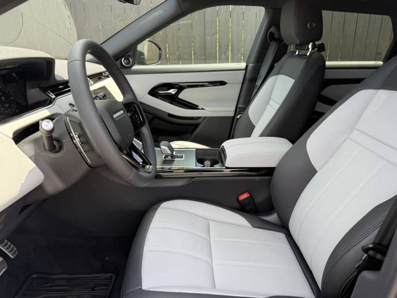 2026 Land Rover Range Rover Evoque P250 Dynamic SE