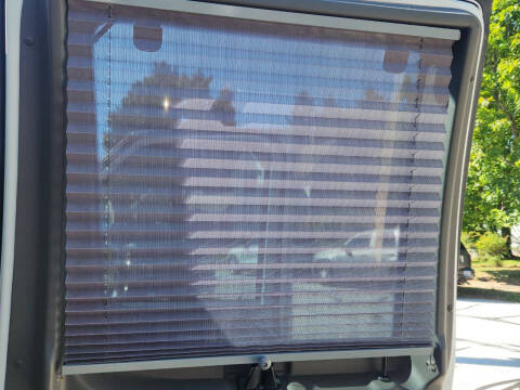 2006 Ford E-Series E-250 SD