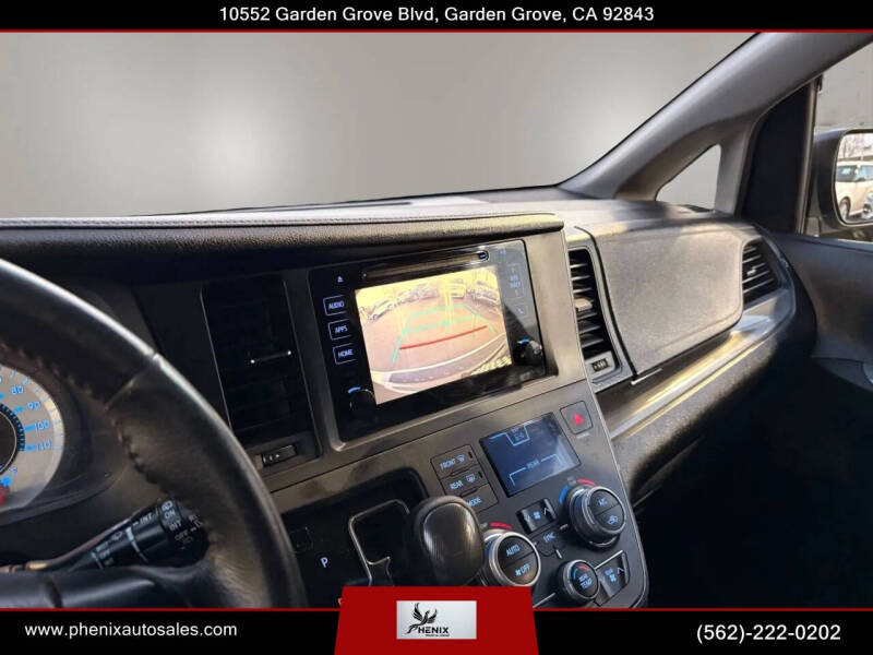 2015 Toyota Sienna
