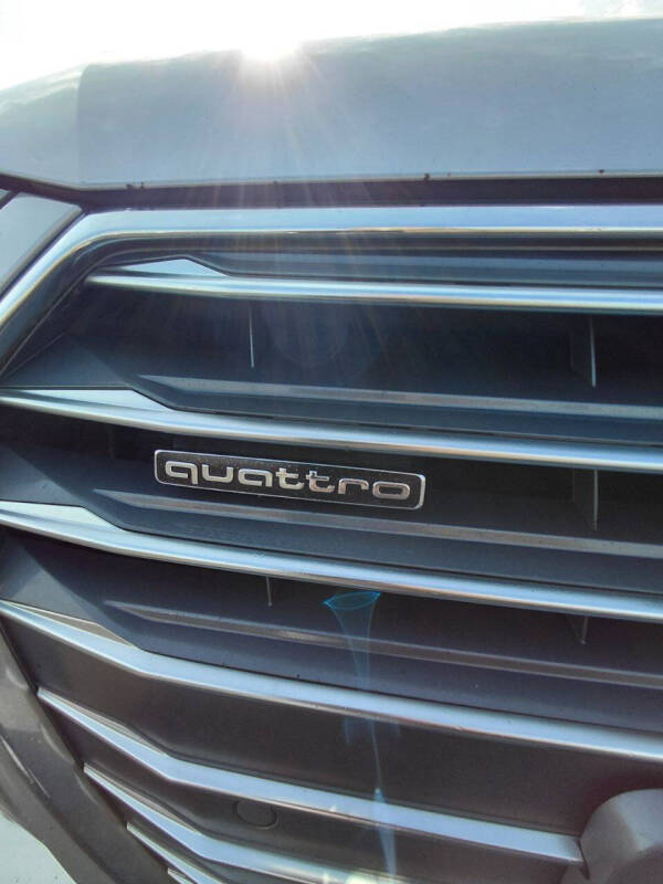 2018 Audi A4 2.0T quattro Premium Plus