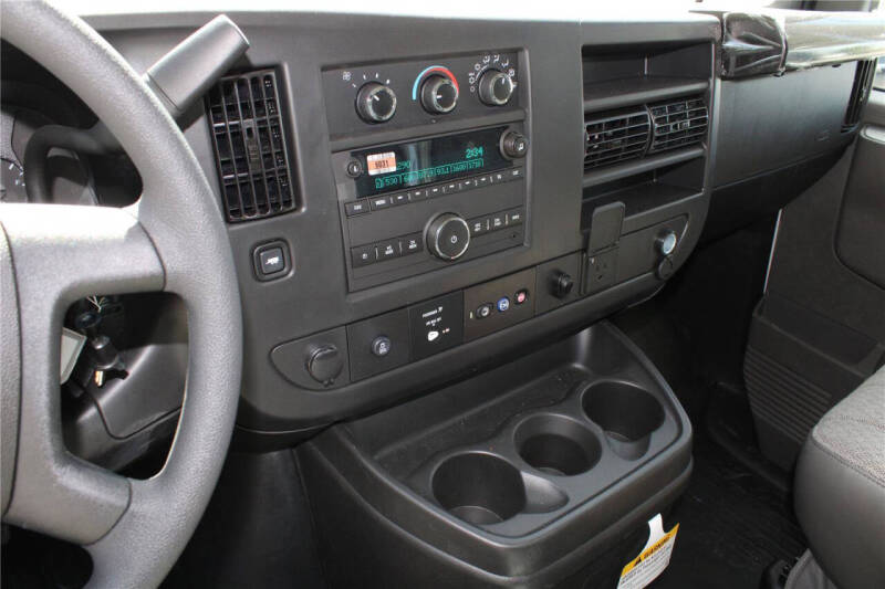 2024 Chevrolet Express 3500