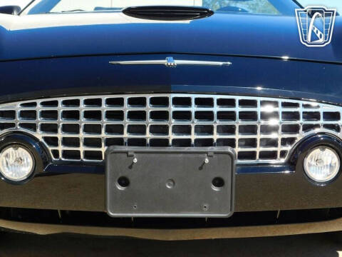 2002 Ford Thunderbird Deluxe