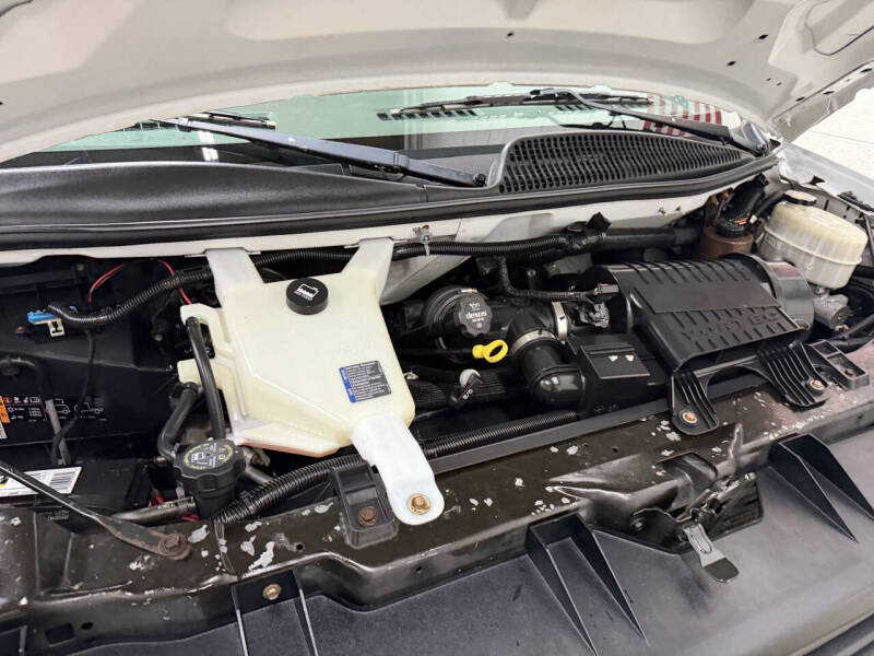 2017 GMC Savana 2500