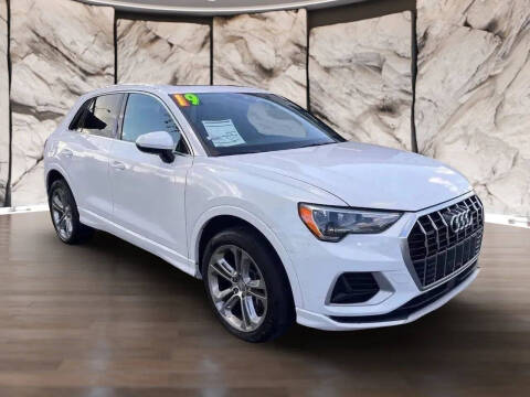 2019 Audi Q3 quattro Premium 45 TFSI