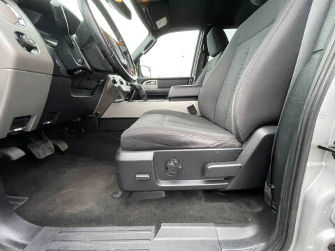 2017 Ford Expedition EL XLT