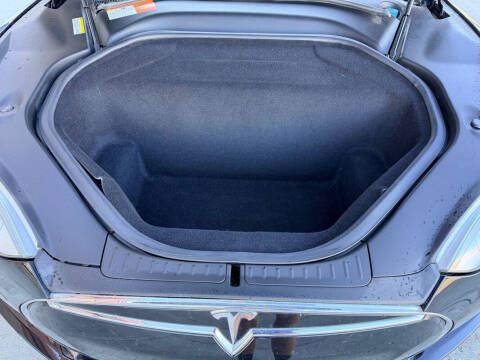 2015 Tesla Model S 85D