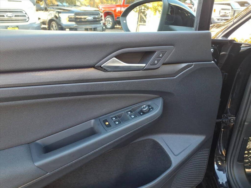 2022 Volkswagen Golf GTI SE