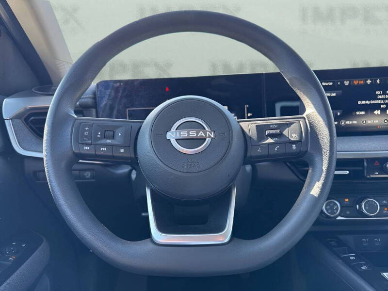 2025 Nissan Kicks SV