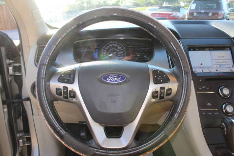2017 Ford Taurus SEL
