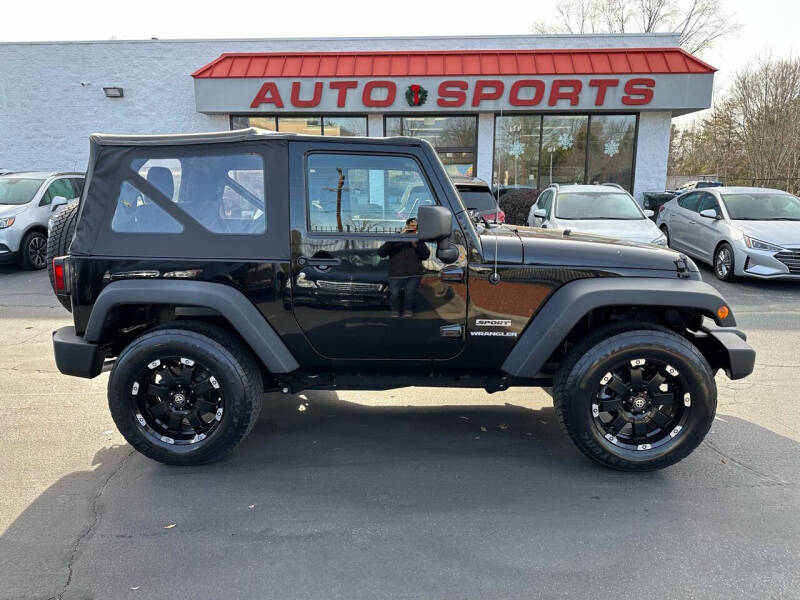 2011 Jeep Wrangler Sport photo 4