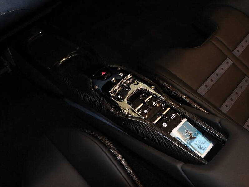 2025 Ferrari 296 GTS