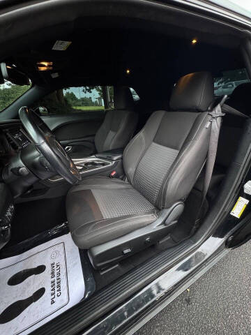 2019 Dodge Challenger SXT
