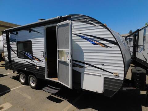 2017 Forest River SALEM CRUISELITE for sale at Gold Country RV in Auburn CA
