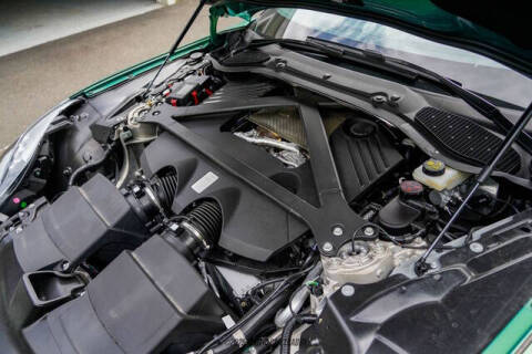 2025 Aston Martin DB12 V8