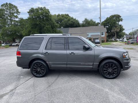 2016 Lincoln Navigator Select