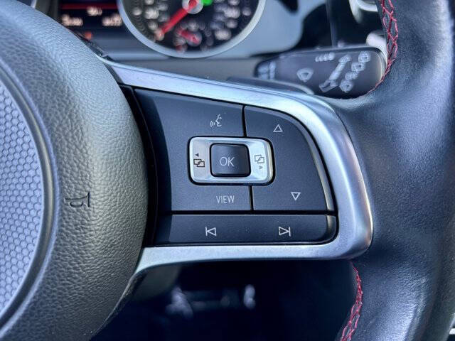 2019 Volkswagen Golf GTI SE