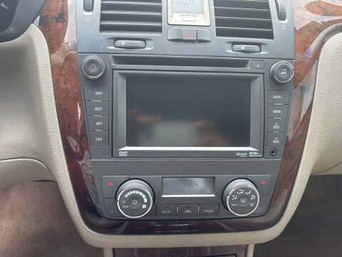 2011 Cadillac DTS Premium Collection