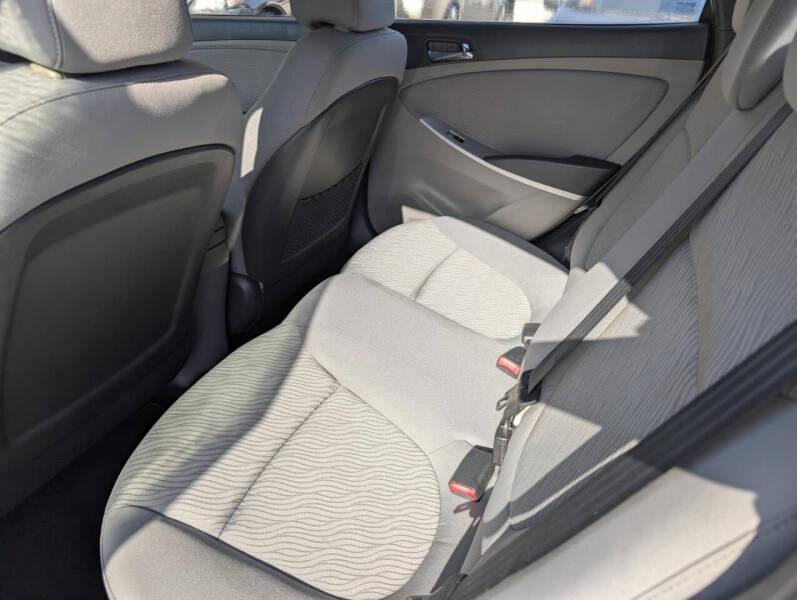 2013 Hyundai Accent GLS