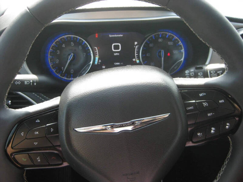 2024 Chrysler Pacifica Touring