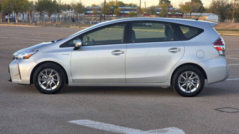 2017 Toyota Prius v Two