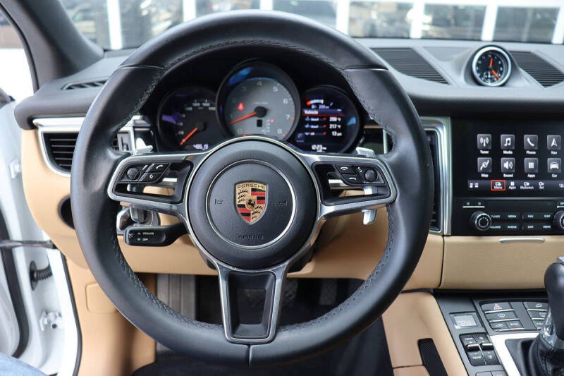 2017 Porsche Macan S